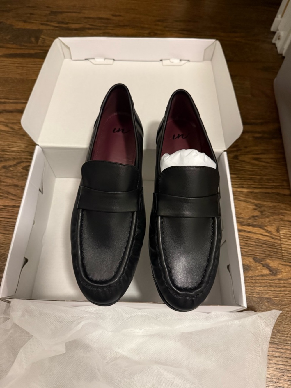 Women’s Black Leather Penny Loafers — Sleek Everyday Style
